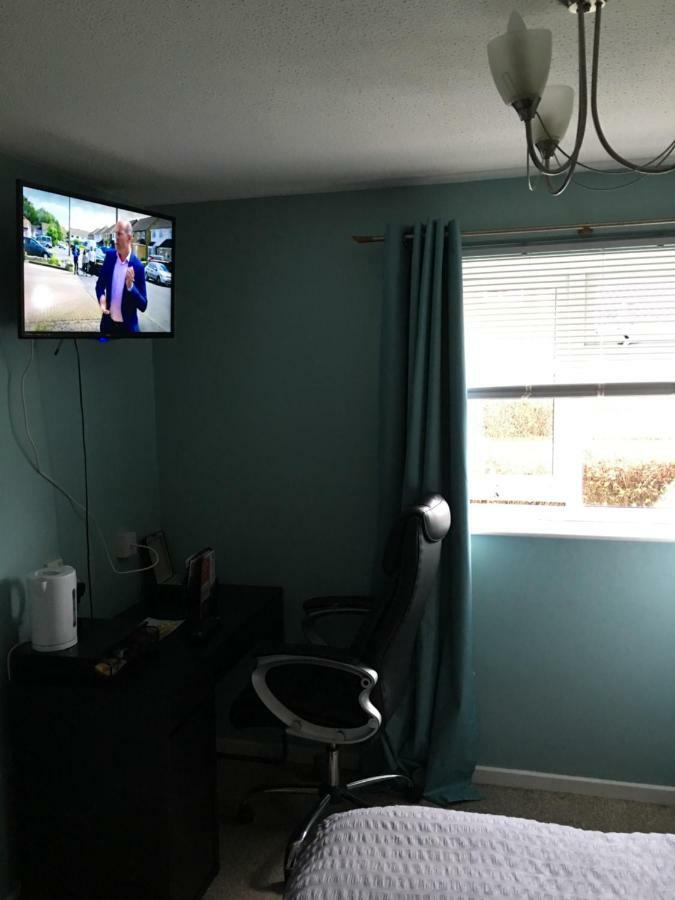 Ferienwohnung Travelling Stop Swindon Exterior foto